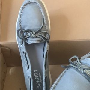 NEW SPERRY BOAT SHOES. EXTREMELY COMFORTABLE. HAVE TWO PAIRS.